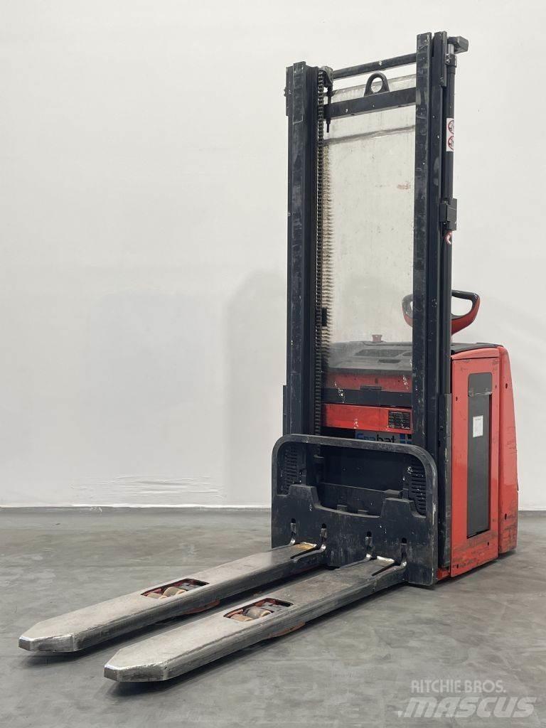 Linde L14 Gerbeur accompagnant