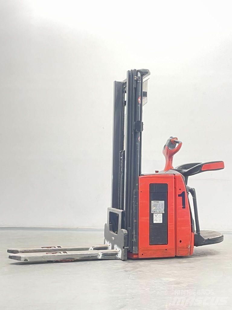 Linde L14AP-1173 Gerbeur accompagnant