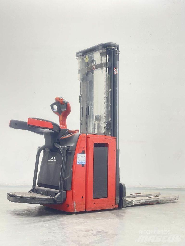 Linde L14AP-1173 Gerbeur accompagnant