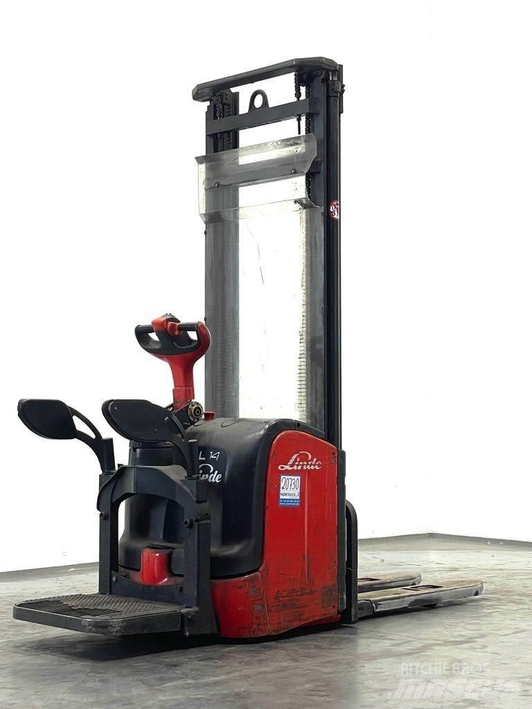 Linde L14AP-372 Gerbeur accompagnant