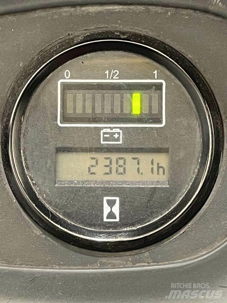 Linde L14AP-372 Gerbeur accompagnant