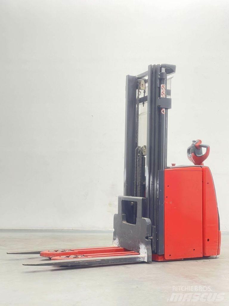 Linde L20-1173 Gerbeur accompagnant