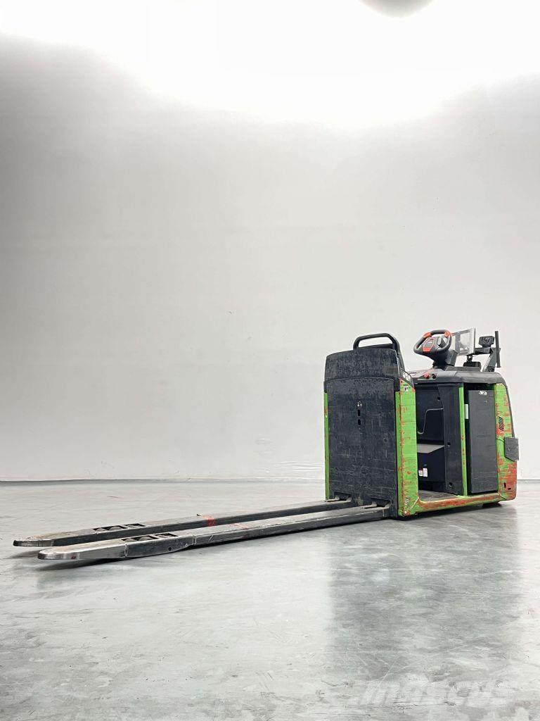 Linde N25C-587 Préparateur de commande au sol