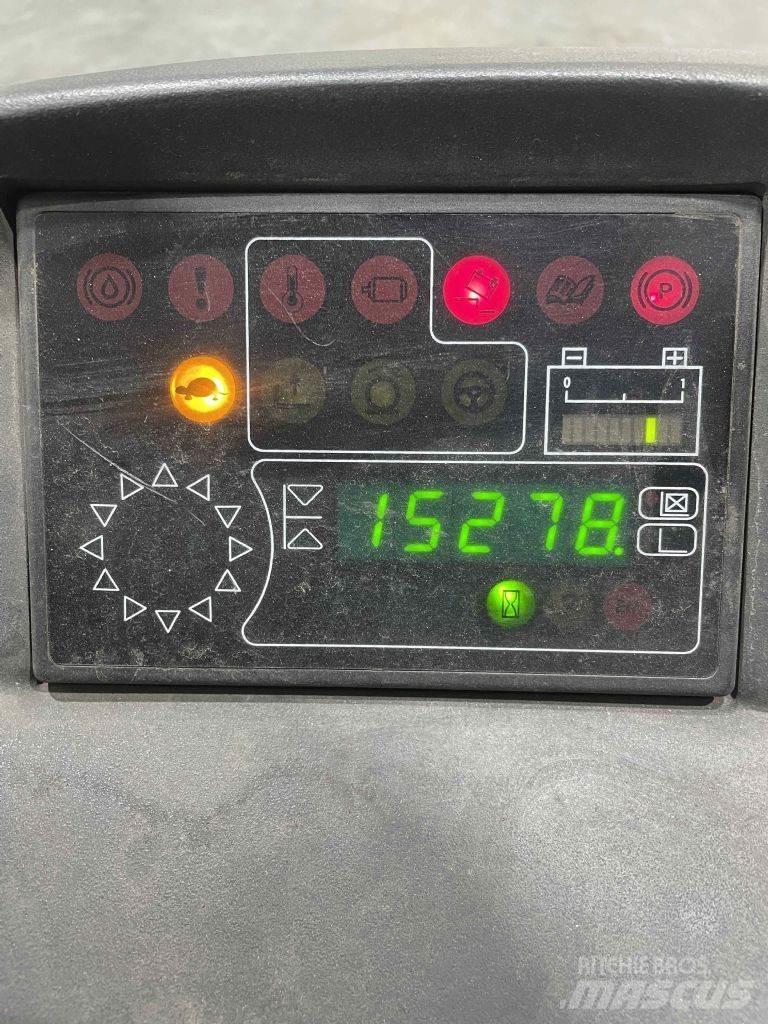 Linde R14-115 Chariot à mât rétractable