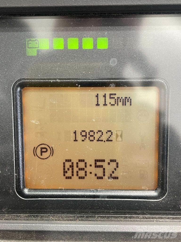Linde R16-01-1120 Chariot à mât rétractable