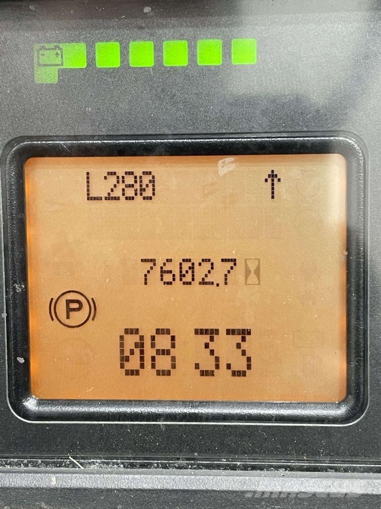 Linde R16HD-01-1120 Chariot à mât rétractable