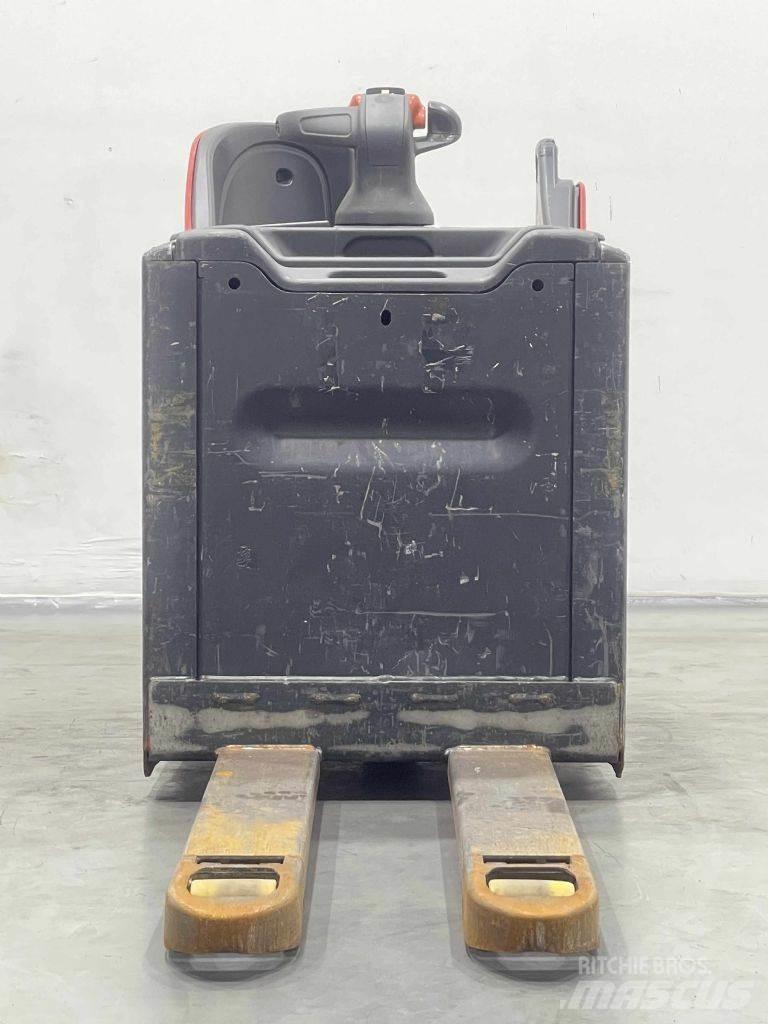 Linde T20SP-131 Transpalette accompagnant