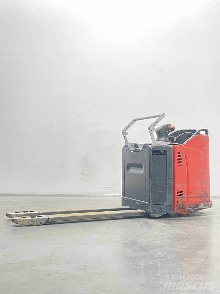 Linde T25SP-131 Transpalette accompagnant
