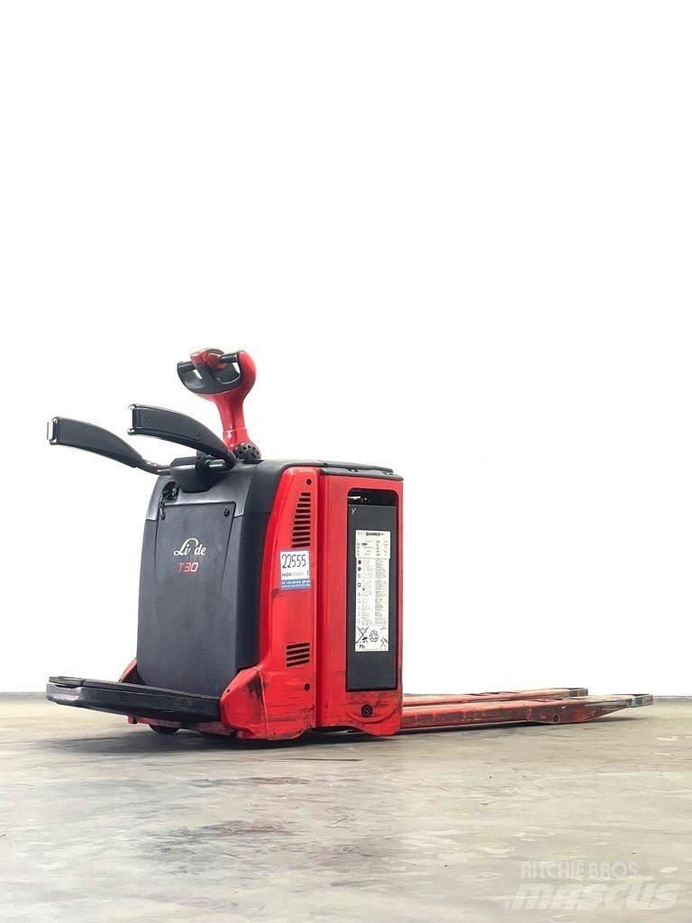 Linde T30AP-131 Transpalette accompagnant