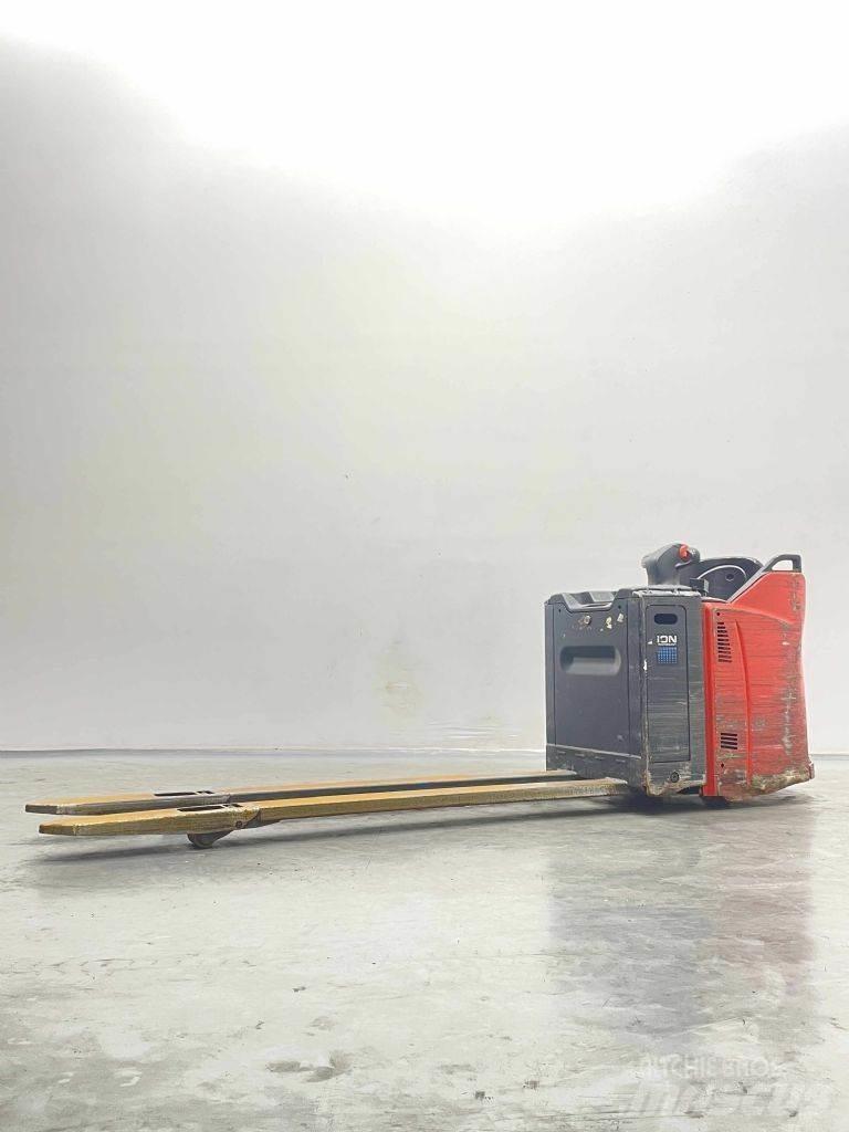 Linde T30SP-131 Transpalette accompagnant