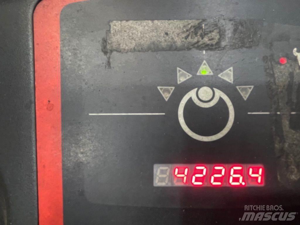 Linde V10-5212 Préparateur de commande au sol