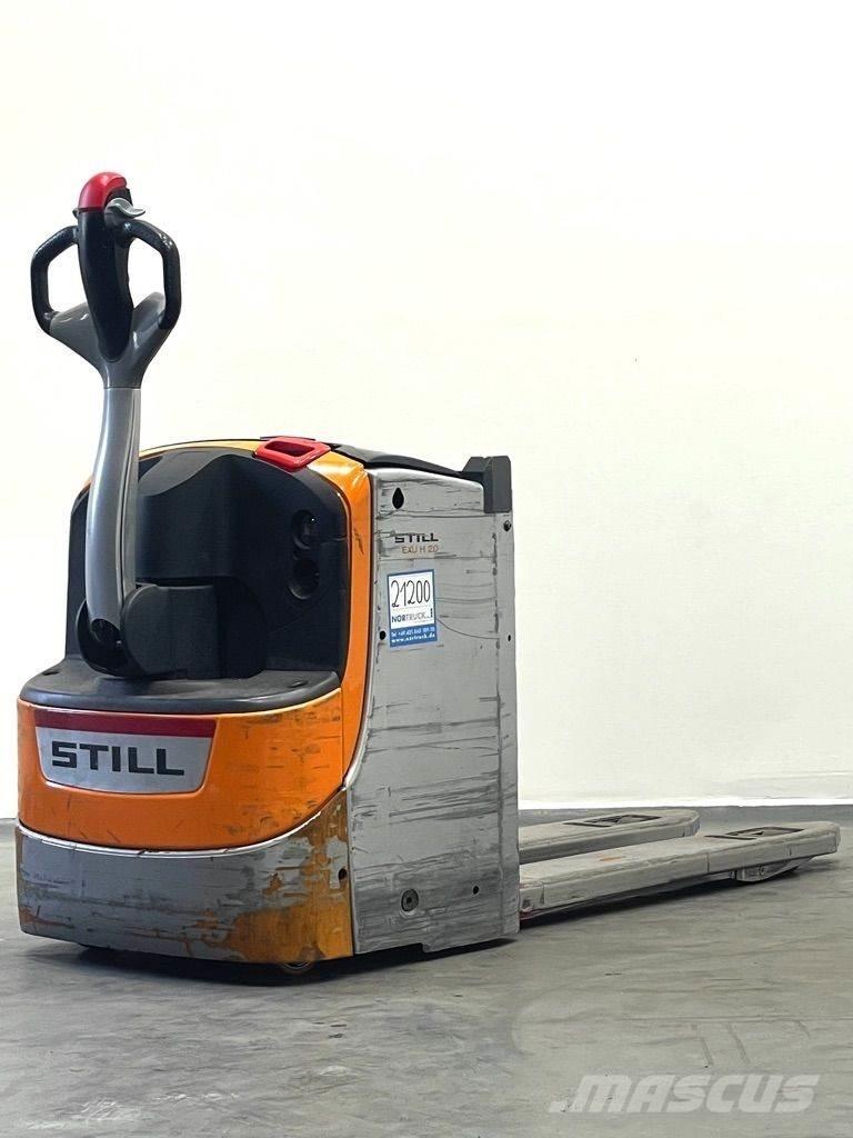 Still EXU-H20 Transpalette accompagnant