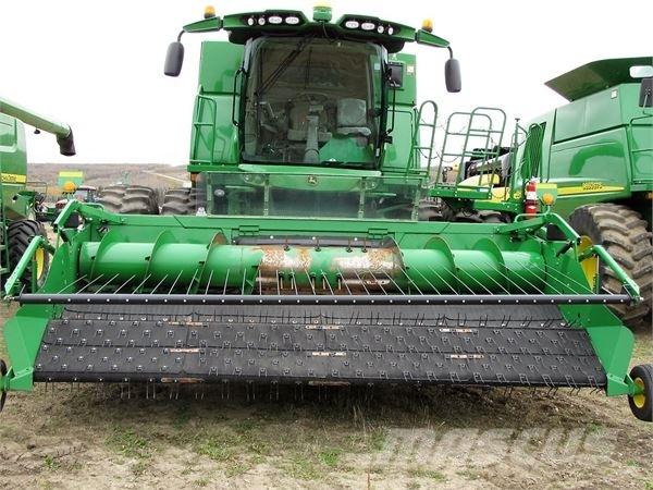 John Deere S680 Moissonneuse batteuse