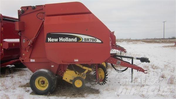 New Holland BR780 Presse à balle ronde