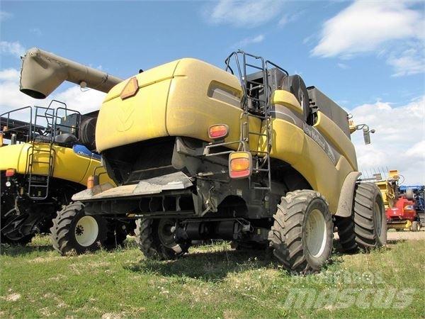 New Holland CX860 Moissonneuse batteuse