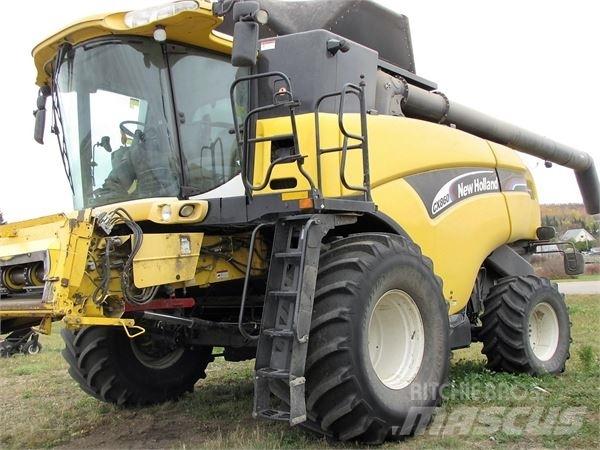 New Holland CX860 Moissonneuse batteuse