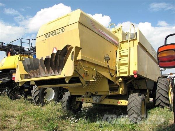 New Holland TX66 Moissonneuse batteuse