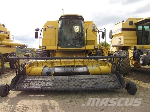 New Holland TX66 Moissonneuse batteuse