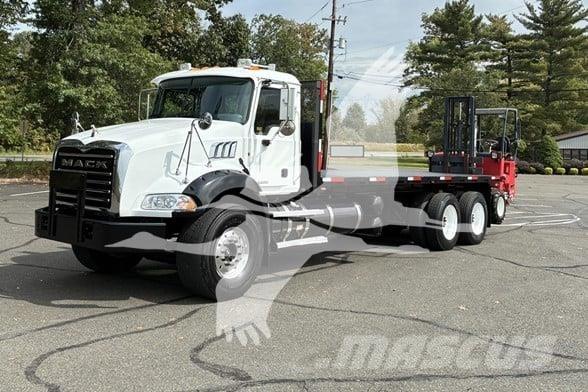 Moffett M55 Chariot élevateur pour camion