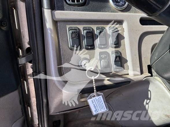 Peterbilt 365 Camion plateau