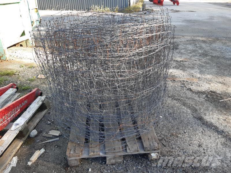  1 RULLE FÅR STÄNGSEL Autres matériels d'élevage