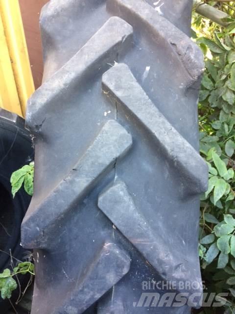  12.4x36 Pneus, roues et jantes