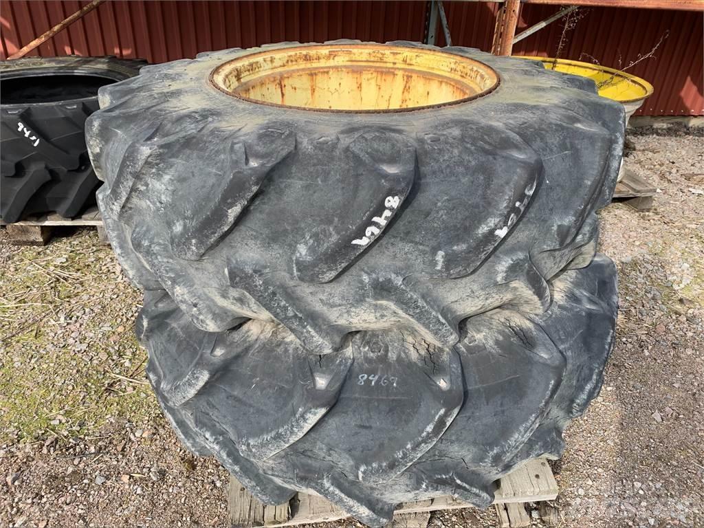  16.9X26 Pneus, roues et jantes