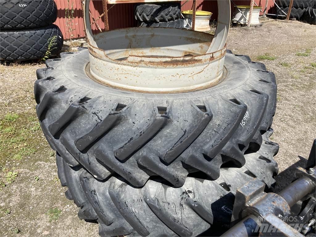  18.4X38 Pneus, roues et jantes