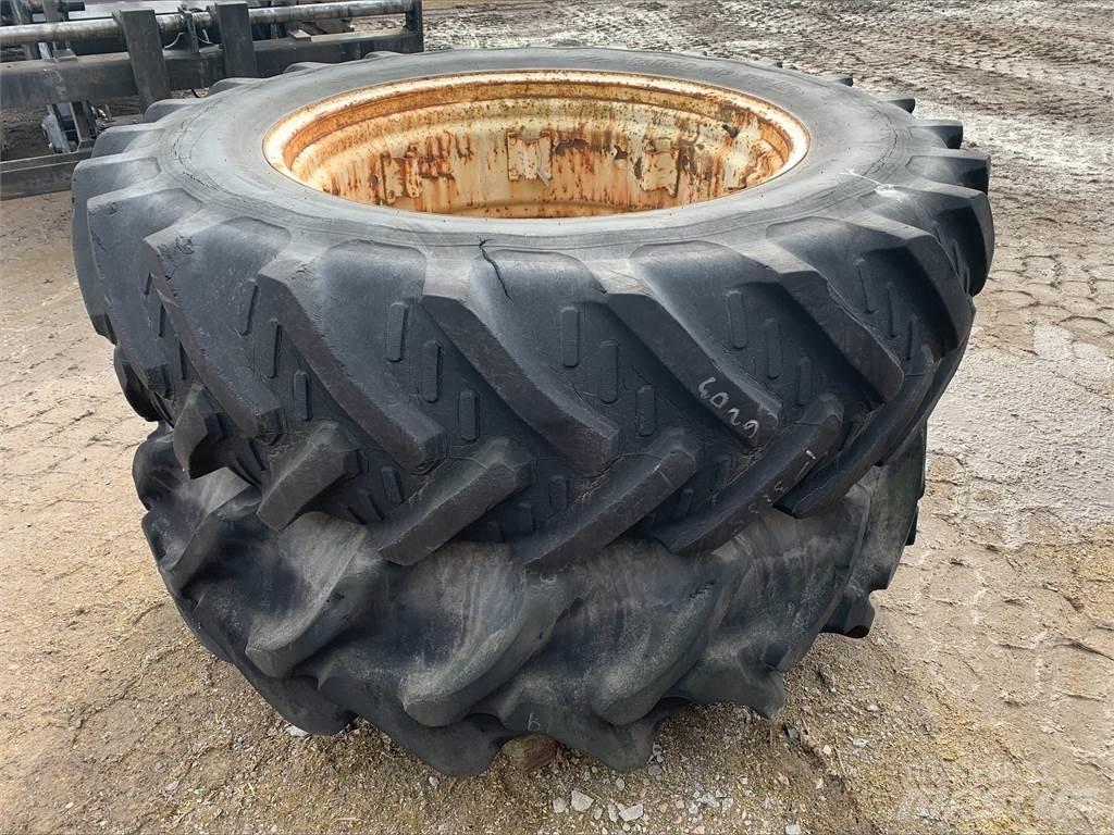  18,4X38 Pneus, roues et jantes