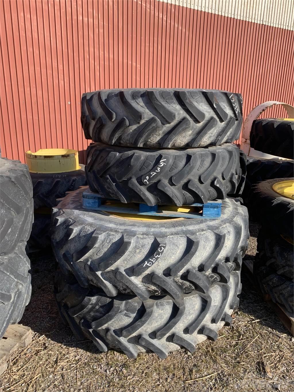  520/85x42, 420/85x30 Pneus, roues et jantes