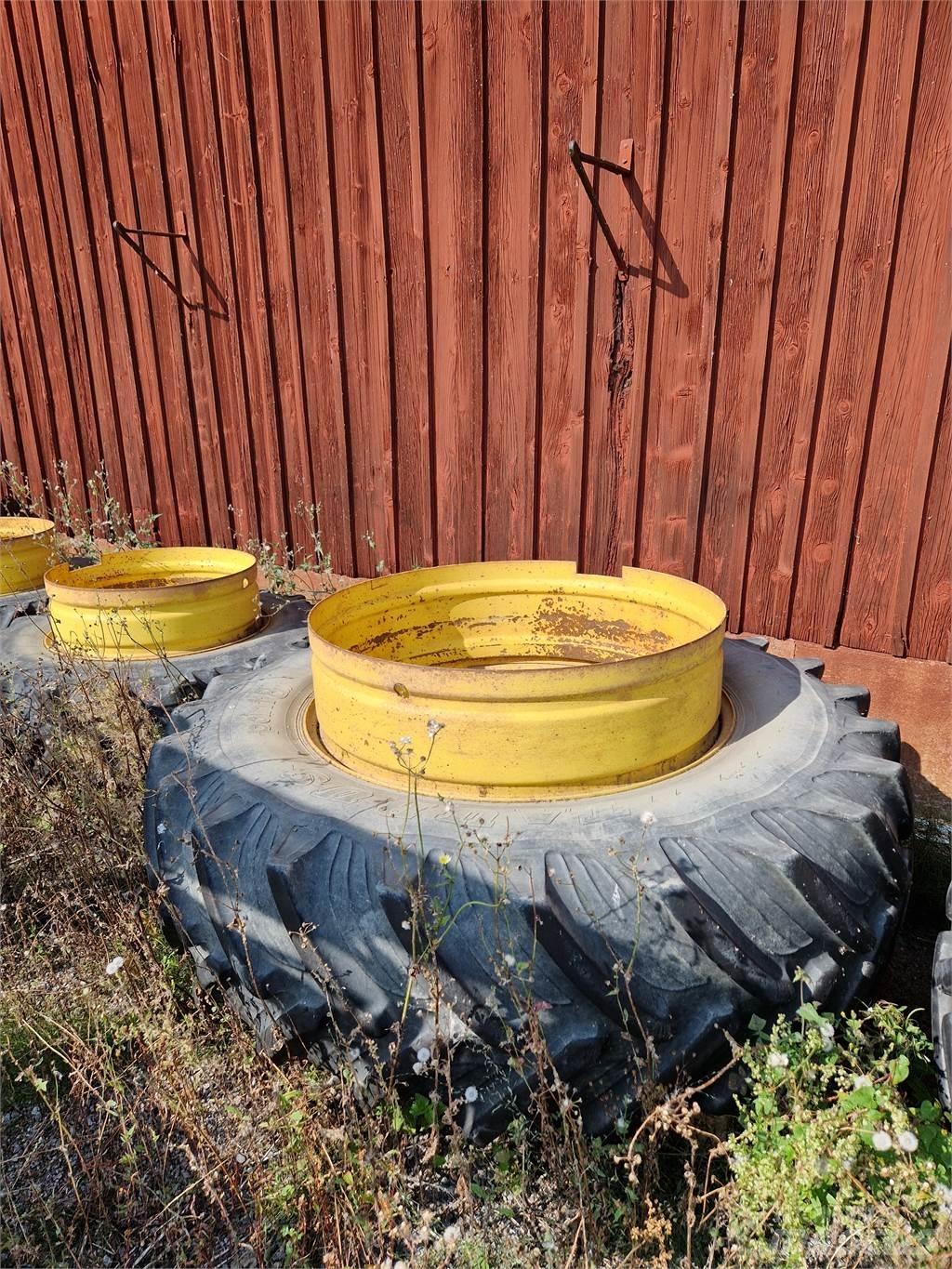 650/65x42, 540/65x30 Pneus, roues et jantes