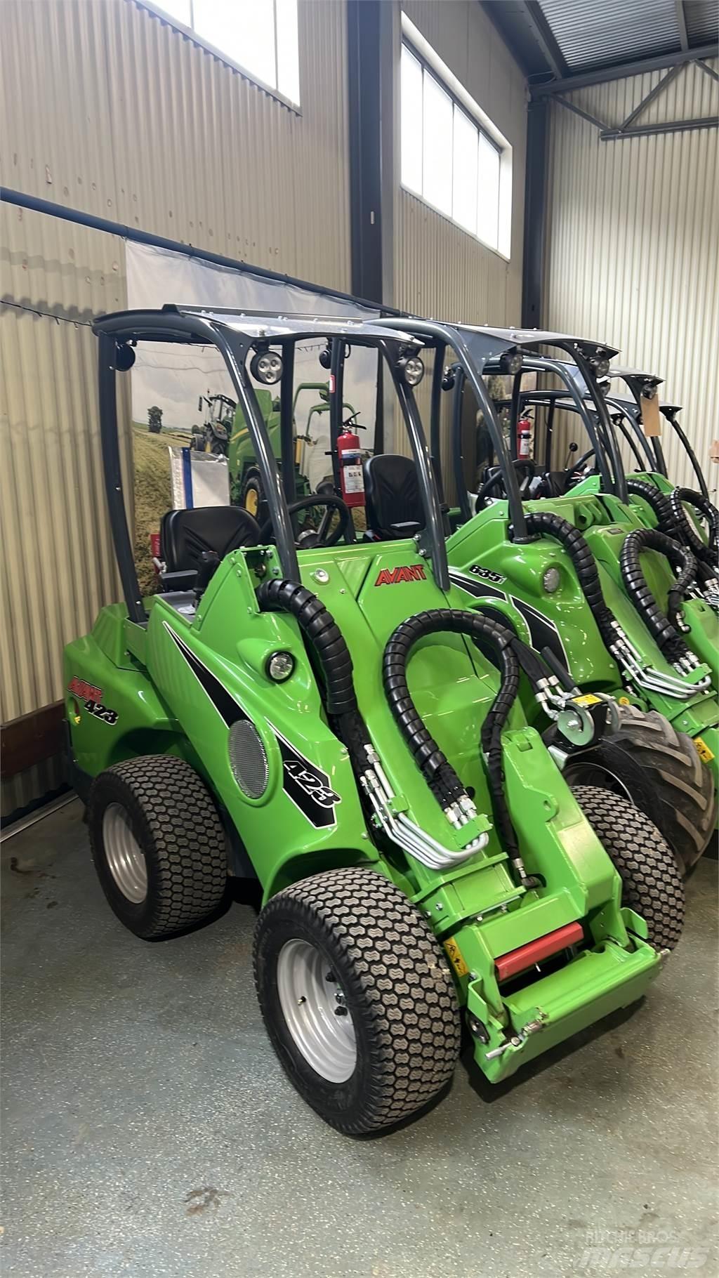 Avant 423 Chargeuse compacte