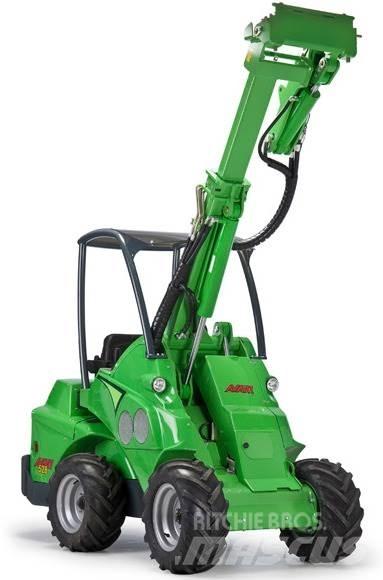 Avant 528 Chargeuse compacte