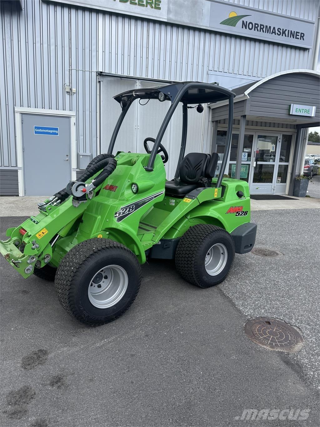 Avant 528 Endast 70h Chargeuse compacte