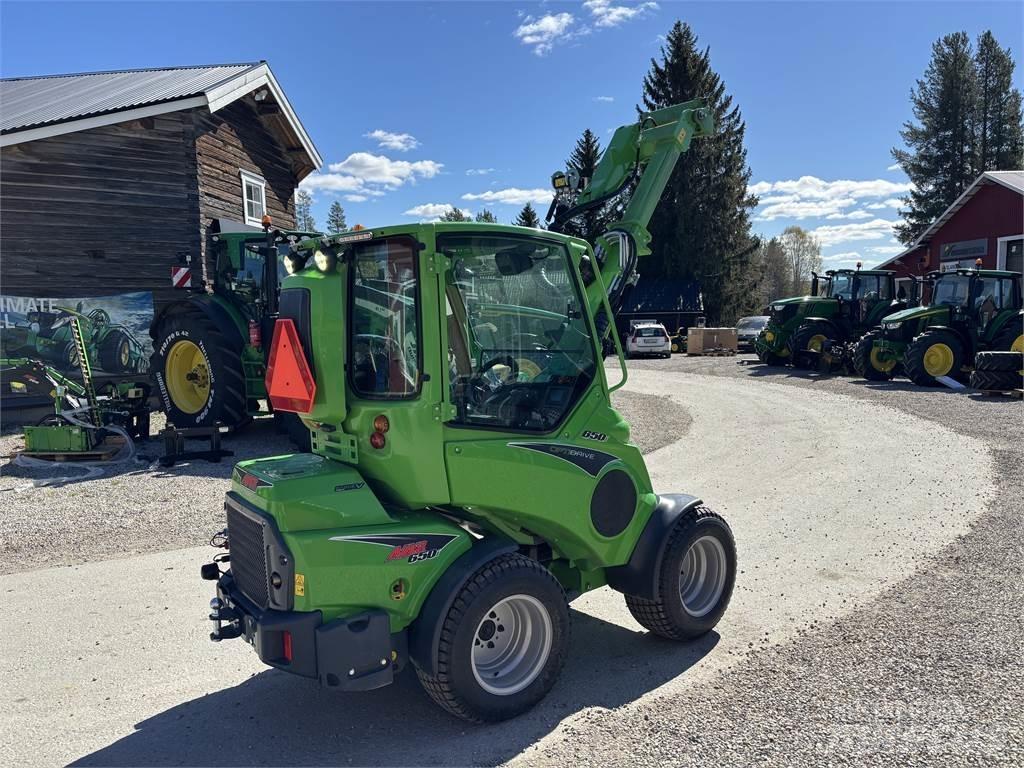 Avant 650 Chargeuse compacte
