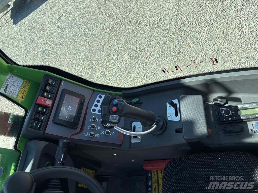 Avant 650 Chargeuse compacte