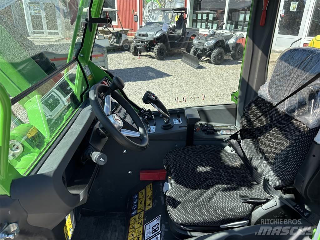 Avant 760i Chargeuse compacte