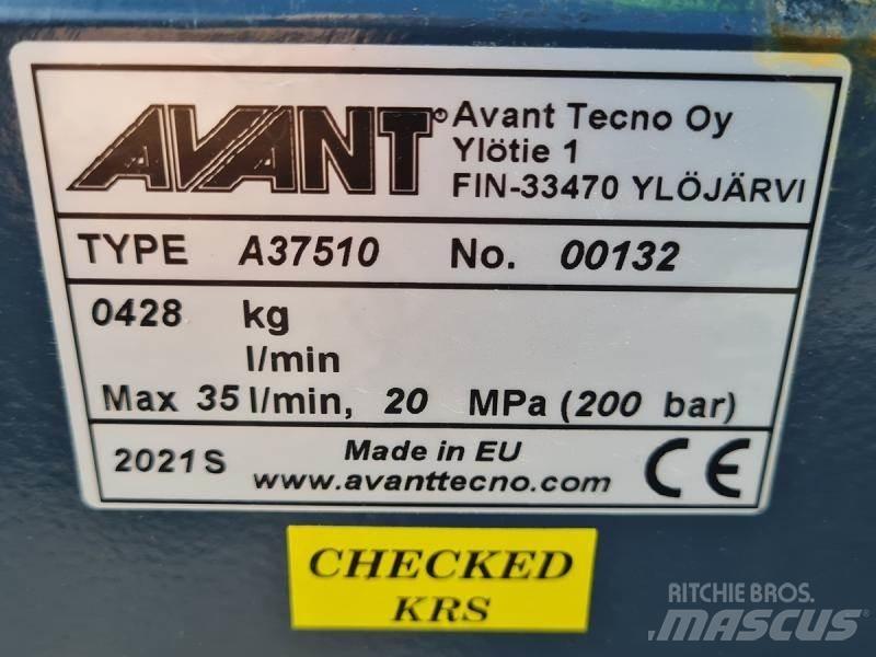 Avant Grävaggregat 260 Chargeuse compacte