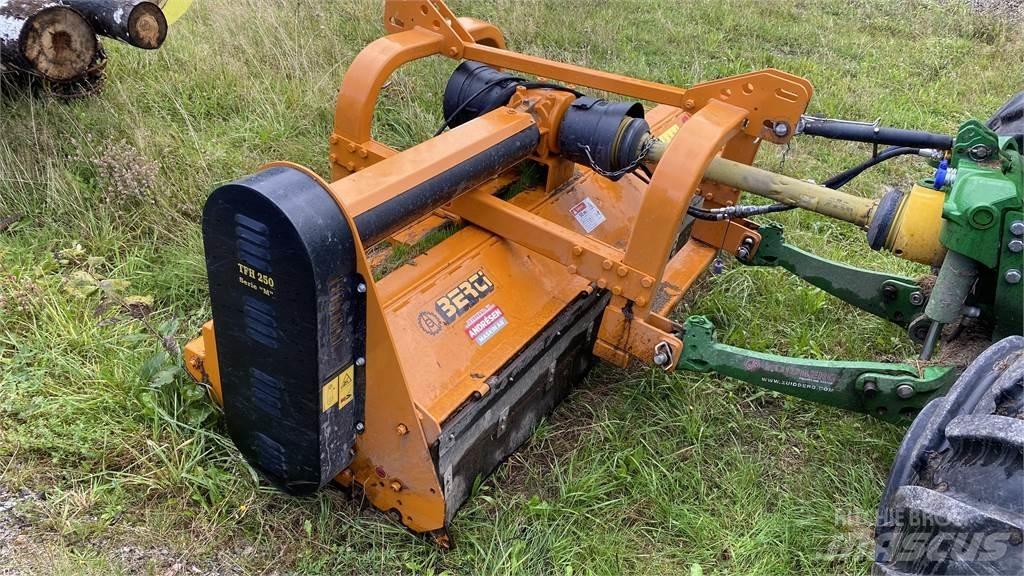 Berti TFH 250 BETESPUTS Broyeur / Gyrobroyeur / Epareuse