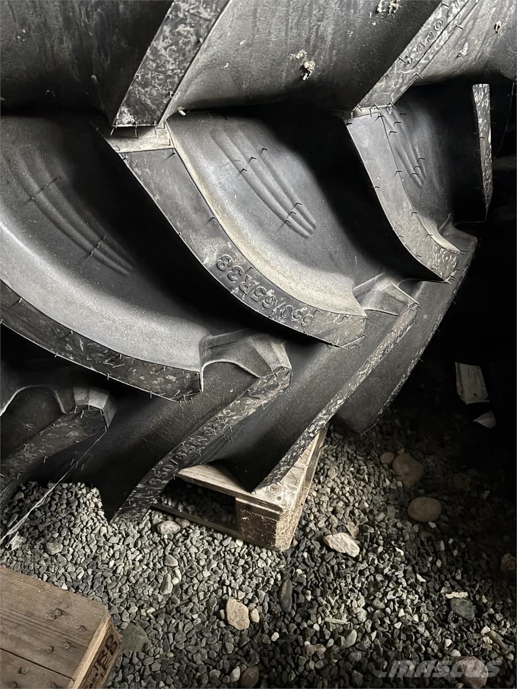 BKT Däck 650/65R38 1st Pneus, roues et jantes