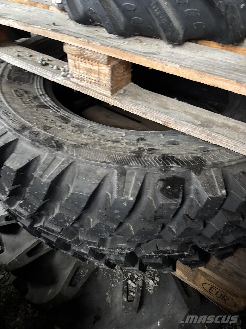 BKT Ridemax Pneus, roues et jantes