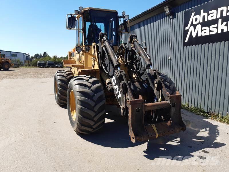 CAT IT 18B STORA BM Chargeuse sur pneus