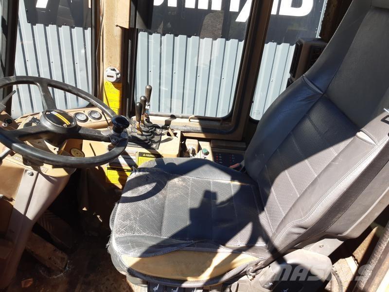 CAT IT 18B STORA BM Chargeuse sur pneus