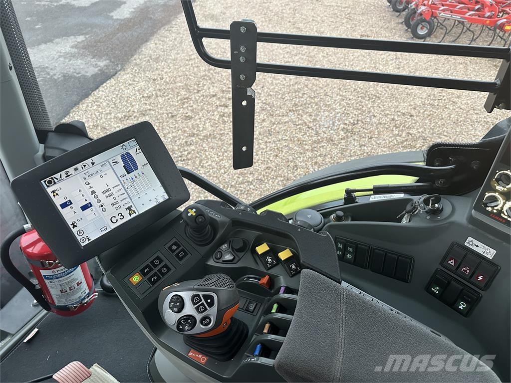 CLAAS Arion 650 Tracteur