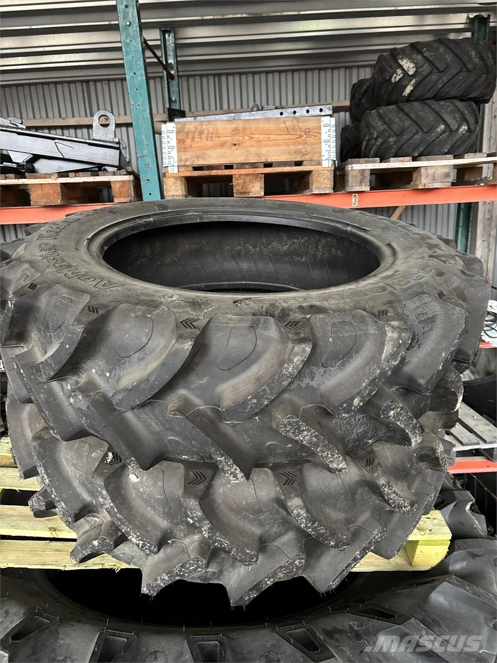  Däck Galaxy 320/85 R28 Pneus, roues et jantes