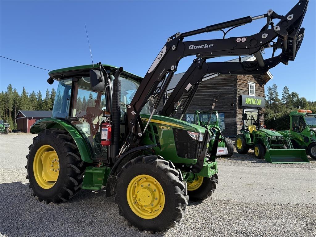 John Deere 5058E Tracteur