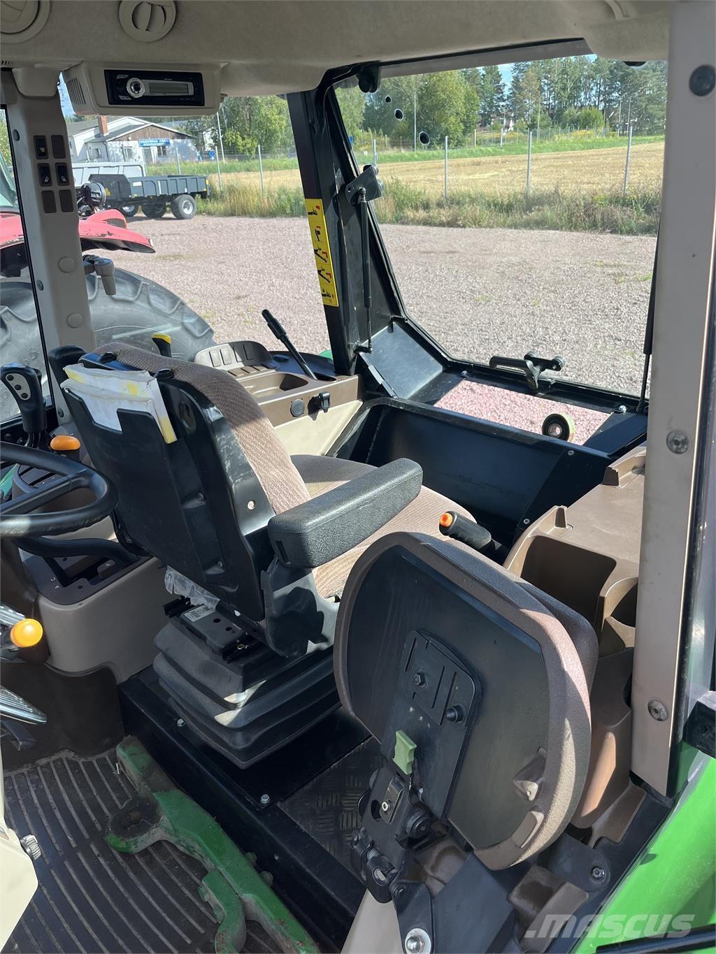 John Deere 5620 Tracteur