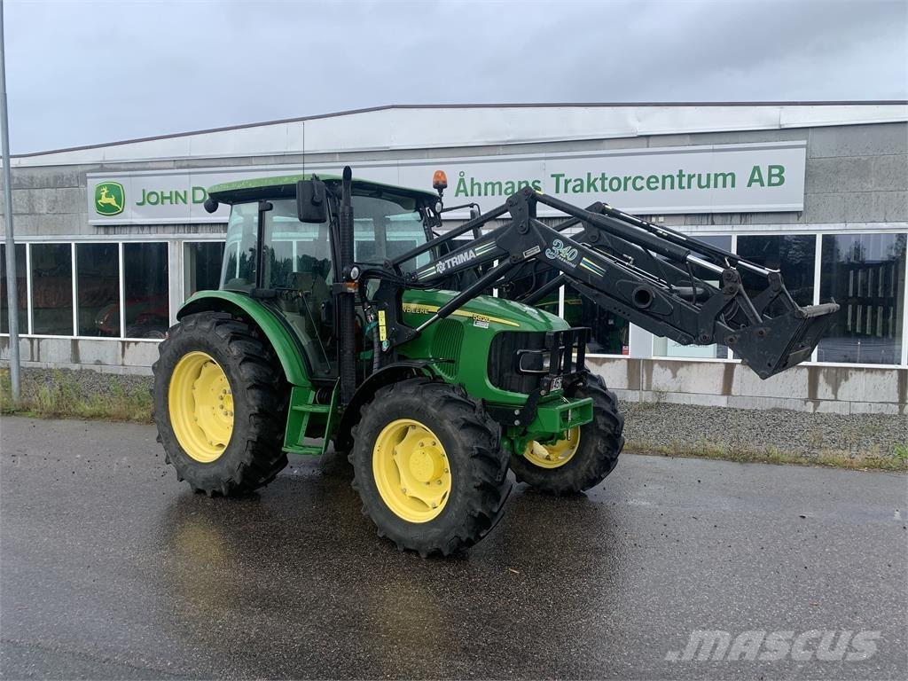John Deere 5820 Tracteur