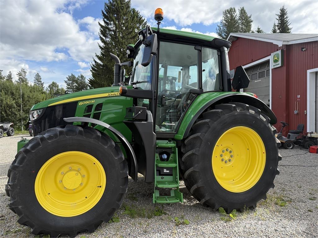 John Deere 6090M Tracteur