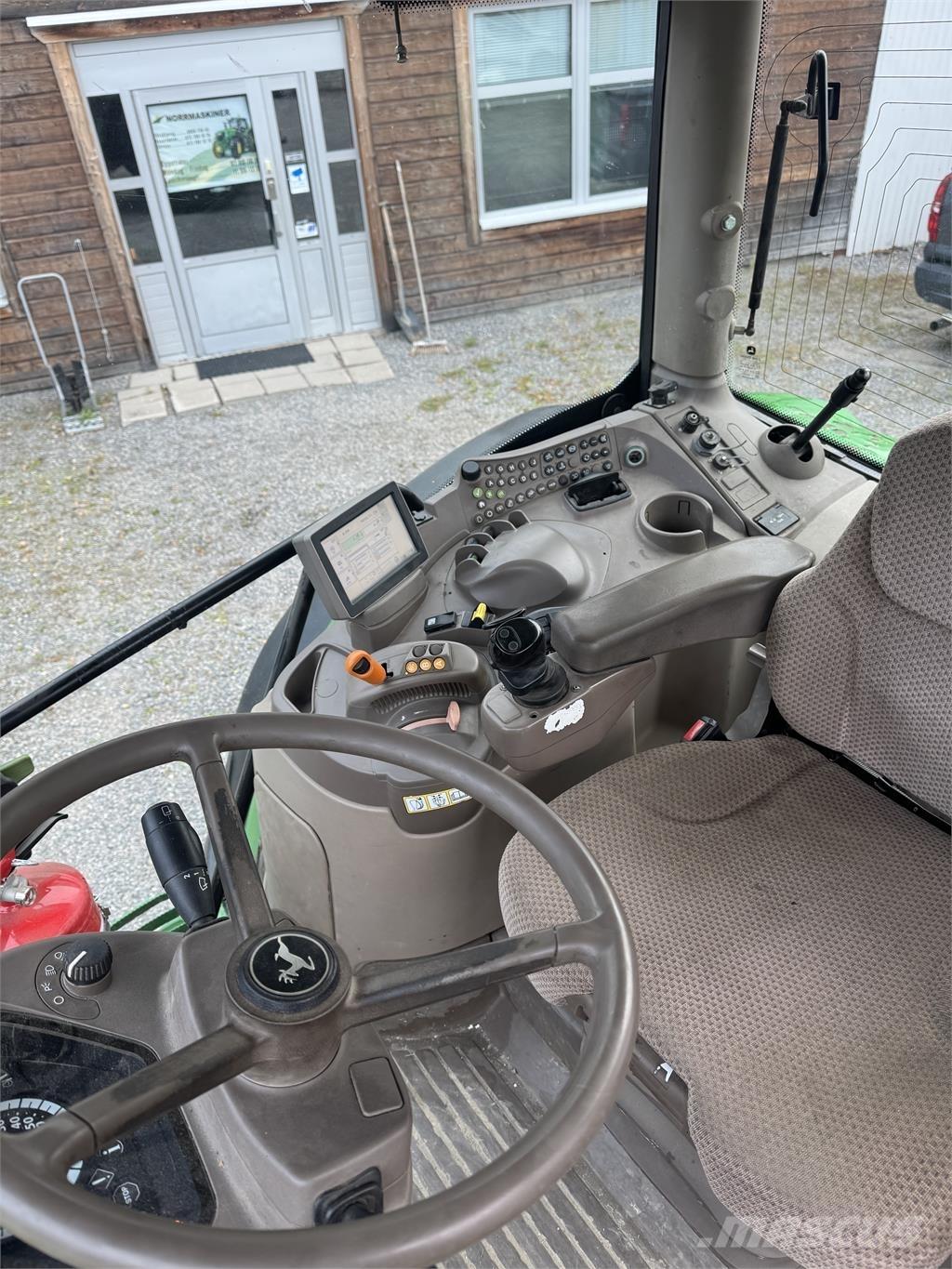 John Deere 6140R Tracteur